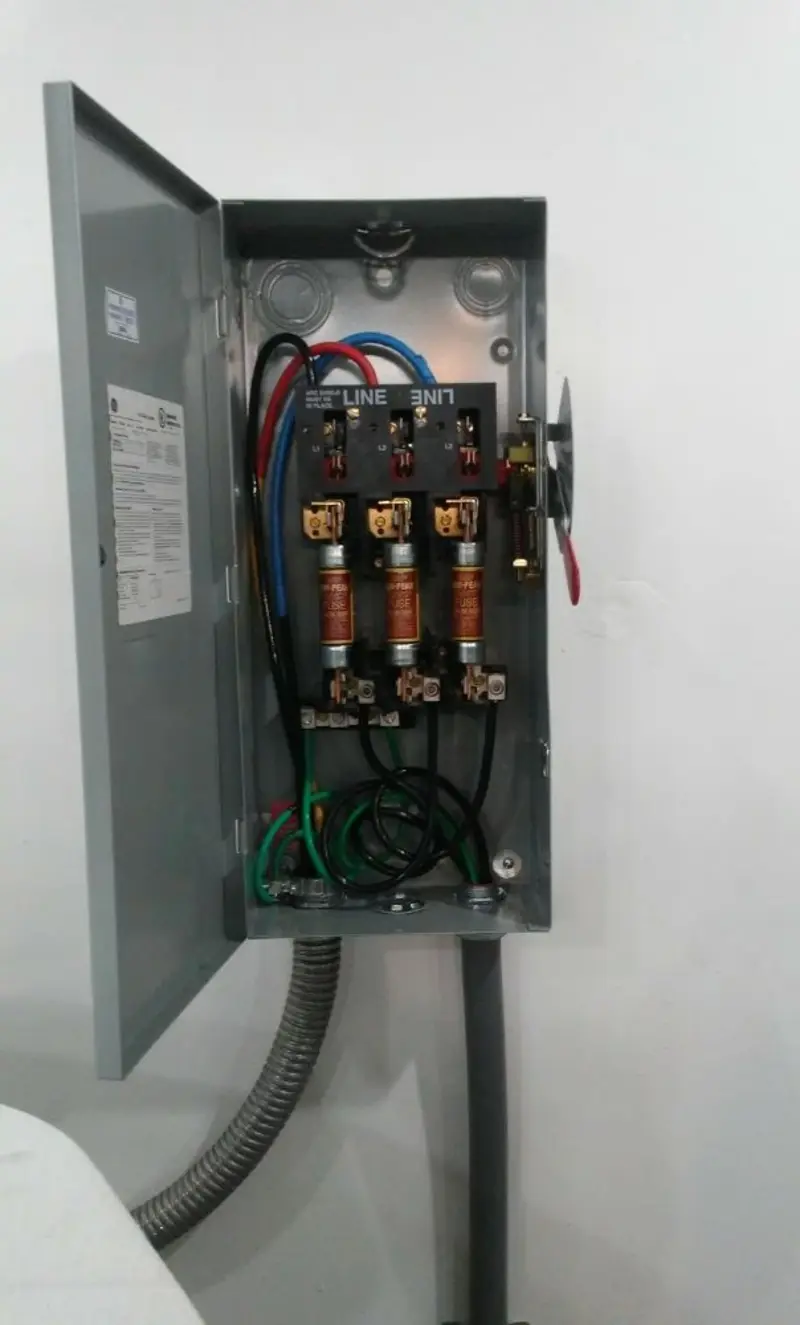 Three-phase disconnect switch installed for Smoke Detector Installation in Rosaryville